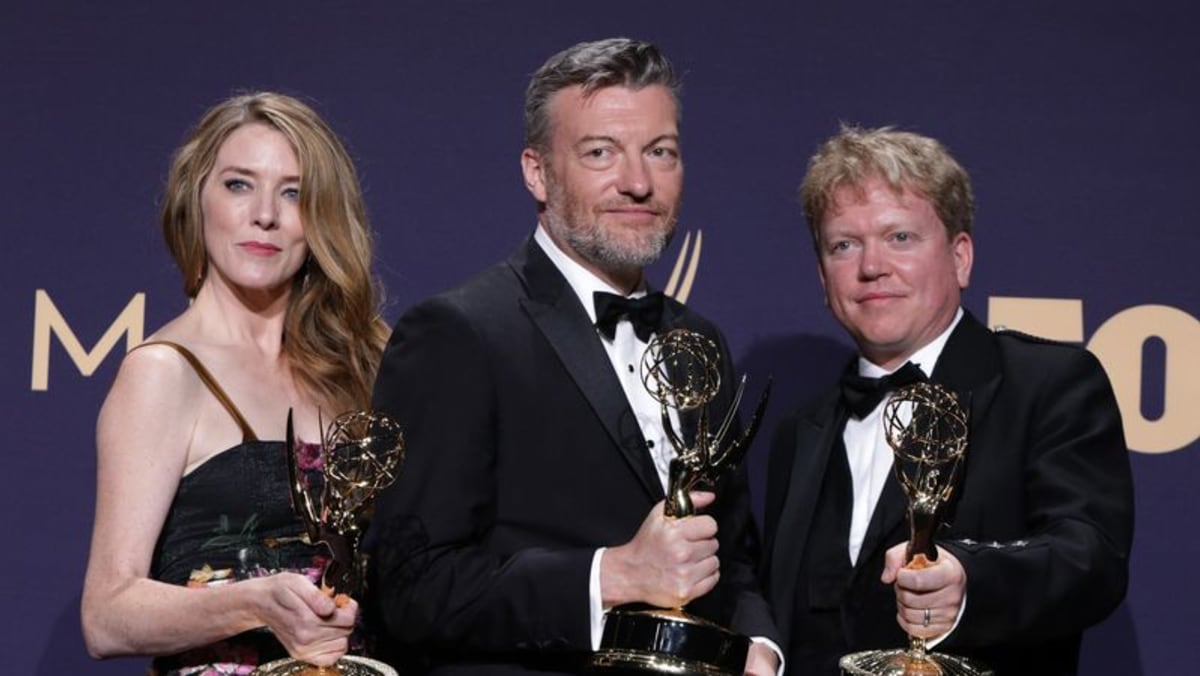 New ‘Black Mirror’ season begins by tackling actors’ anxiety about AI