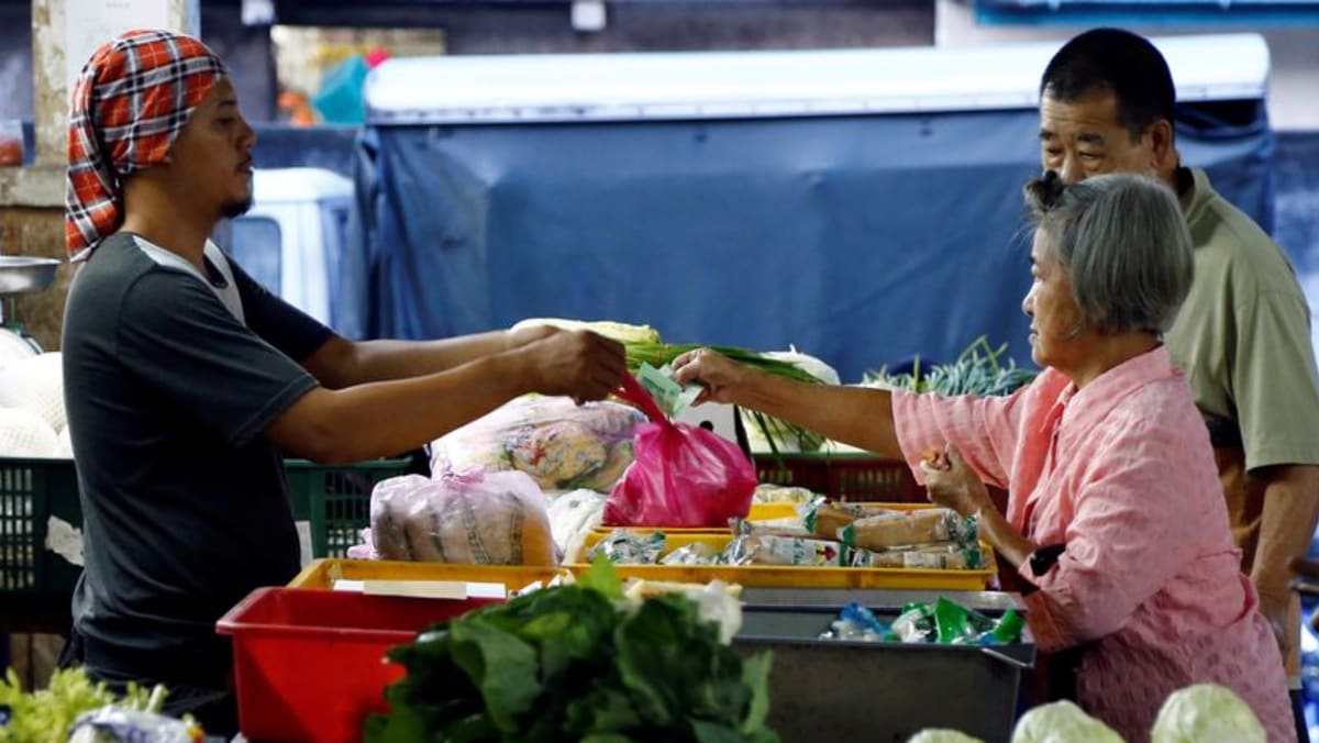 Malaysia to disburse nearly $400 million to aid households over food prices