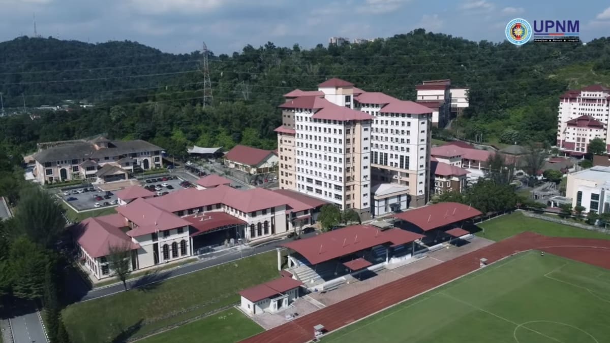 马来西亚军事​​大学最新涉嫌欺凌案件中，学员脊柱和肋骨骨折
