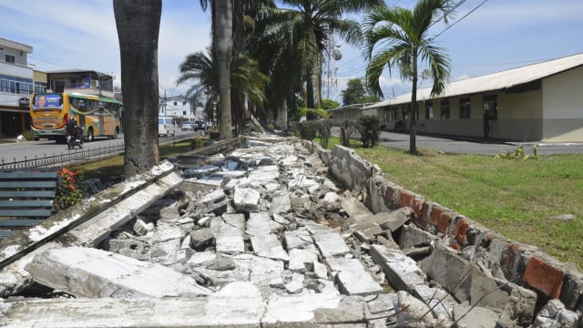 厄瓜多尔6.8级地震 造成至少14亡逾380伤