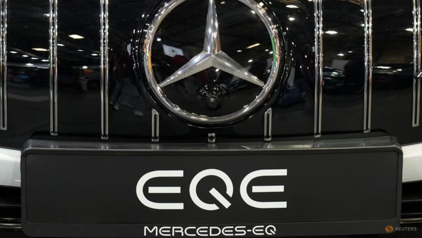 Mercedes to launch vehicle-charging network, starting in North America Mercedes to launch vehicle-charging network, starting in North America