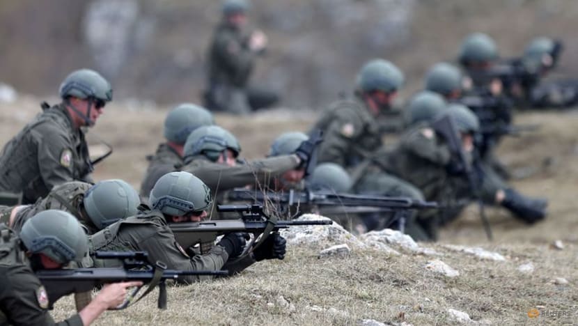 German troops back to Bosnia as fear of instability grows German troops back to Bosnia as fear of instability grows