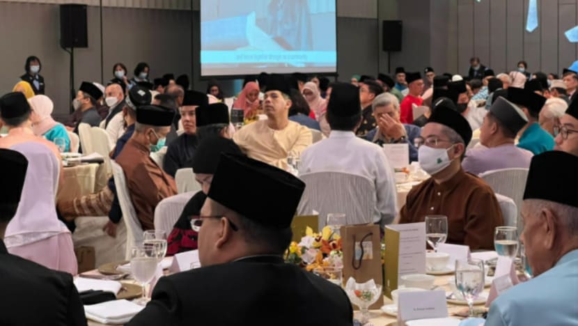 Para pemimpin masyarakat alu-alukan usaha baru bagi masyarakat Melayu/Islam langkah ke hadapan dengan lebih kukuh Para pemimpin masyarakat alu-alukan usaha baru bagi masyarakat Melayu/Islam langkah ke hadapan dengan lebih kukuh
