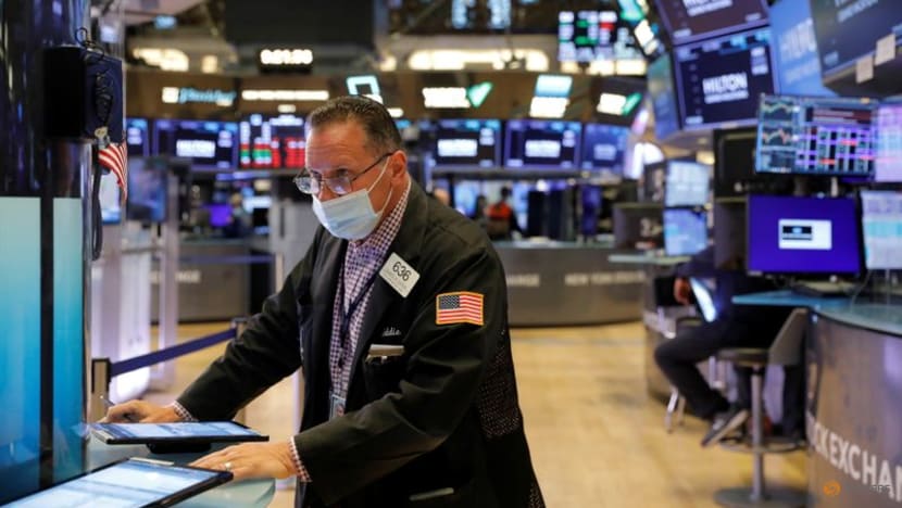 US stocks end at record highs as oil prices gain US stocks end at record highs as oil prices gain