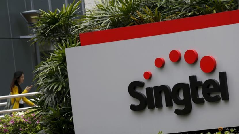 South Korea's KakaoBank to buy 10% stake in SingTel, Grab-backed Superbank