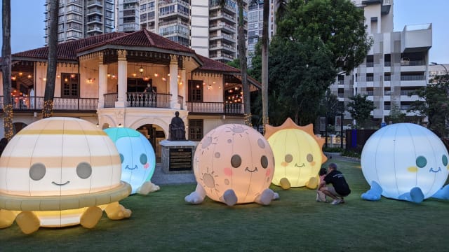 2022花好月圆聚晚晴　“星球宝宝”艺术装置超萌登场