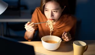 How do highly processed foods like instant noodles affect your brain health?