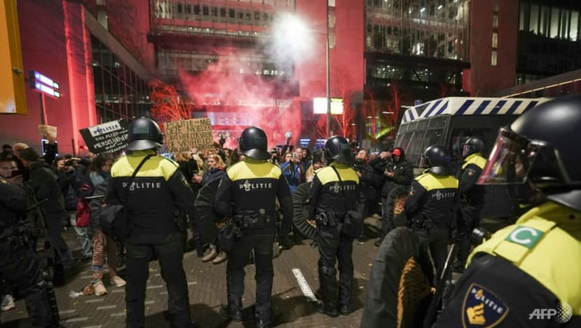 Fresh Dutch COVID-19 lockdown as 10 EU states at 'high concern' Fresh Dutch COVID-19 lockdown as 10 EU states at 'high concern'