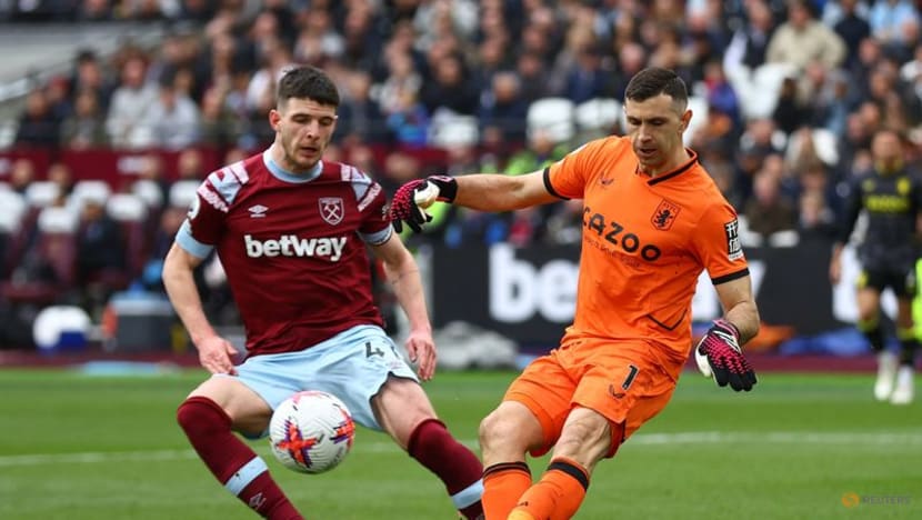 West Ham out of relegation zone with 1-1 draw v Villa West Ham out of relegation zone with 1-1 draw v Villa