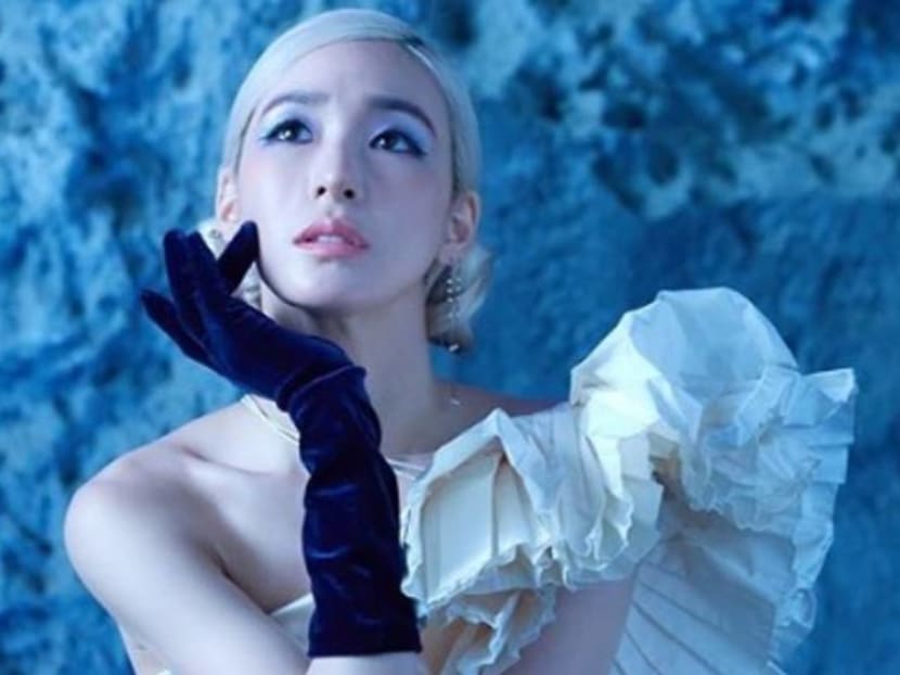 Tiffany of Girls’ Generation reveals how she deals with having scoliosis Tiffany of Girls’ Generation reveals how she deals with having scoliosis