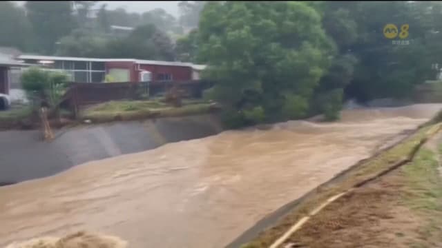 澳洲连夜暴雨引发洪灾 当局救出150多名受困民众