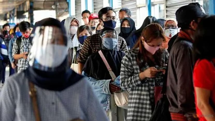 Jakarta laksana semula sekatan sosial berskala besar setelah kes COVID-19 naik mendadak