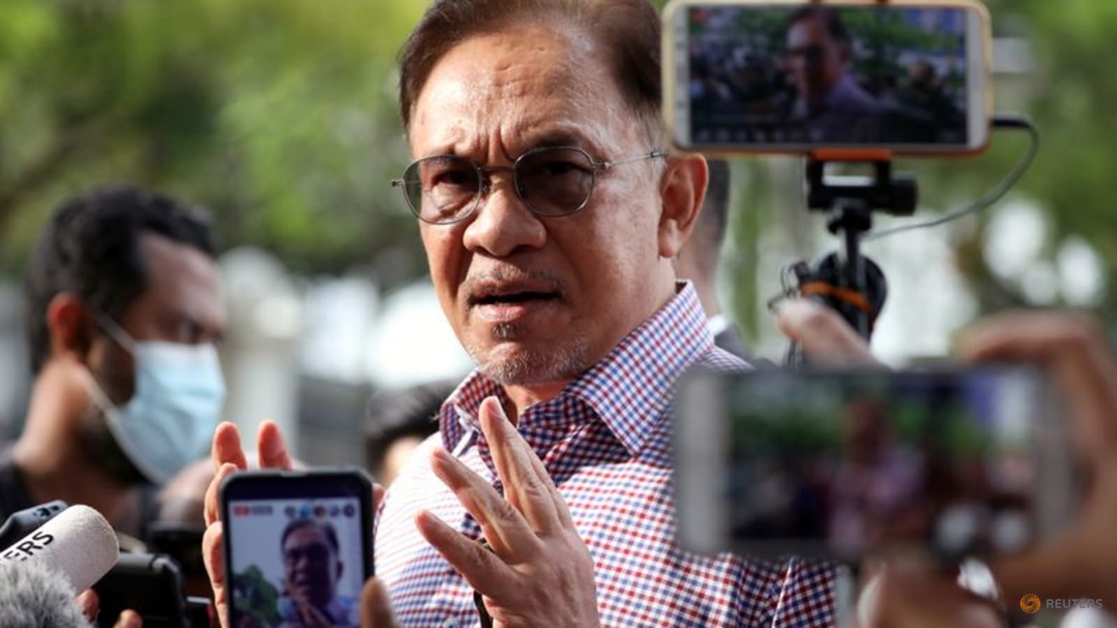 Malaysian king wants 'new politics' that bring peace and ...