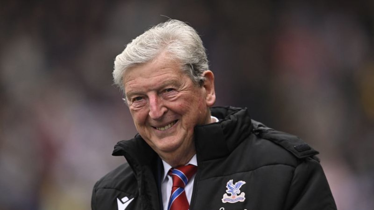 Hodgson to stay on as Palace manager