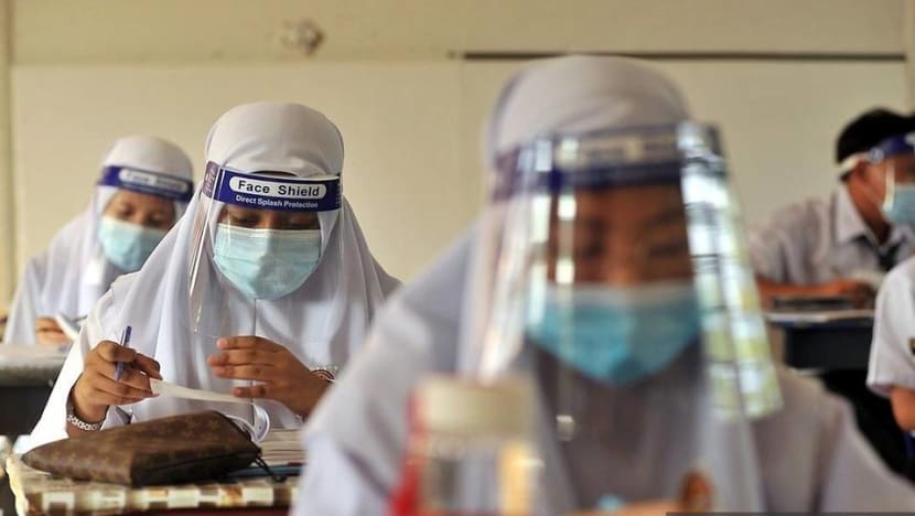 Parents in Malaysia fret over academic progress amid prolonged school closure, online learning Parents in Malaysia fret over academic progress amid prolonged school closure, online learning