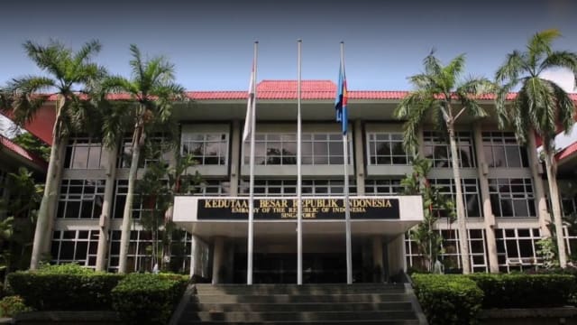三男涉新加坡印尼大使馆官员受贿案被判监