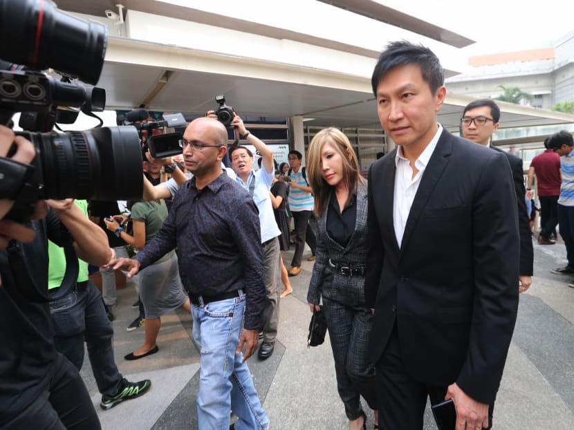 Kong Hee and his wife Sun Ho arriving at the State Courts on Oct 21, 2015. Photo: Ooi Boon Keong/TODAY