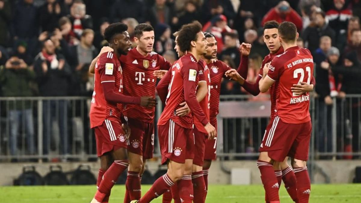 Lewandowski tepat sasaran saat Bayern mengakhiri start tak terkalahkan Freiburg di liga