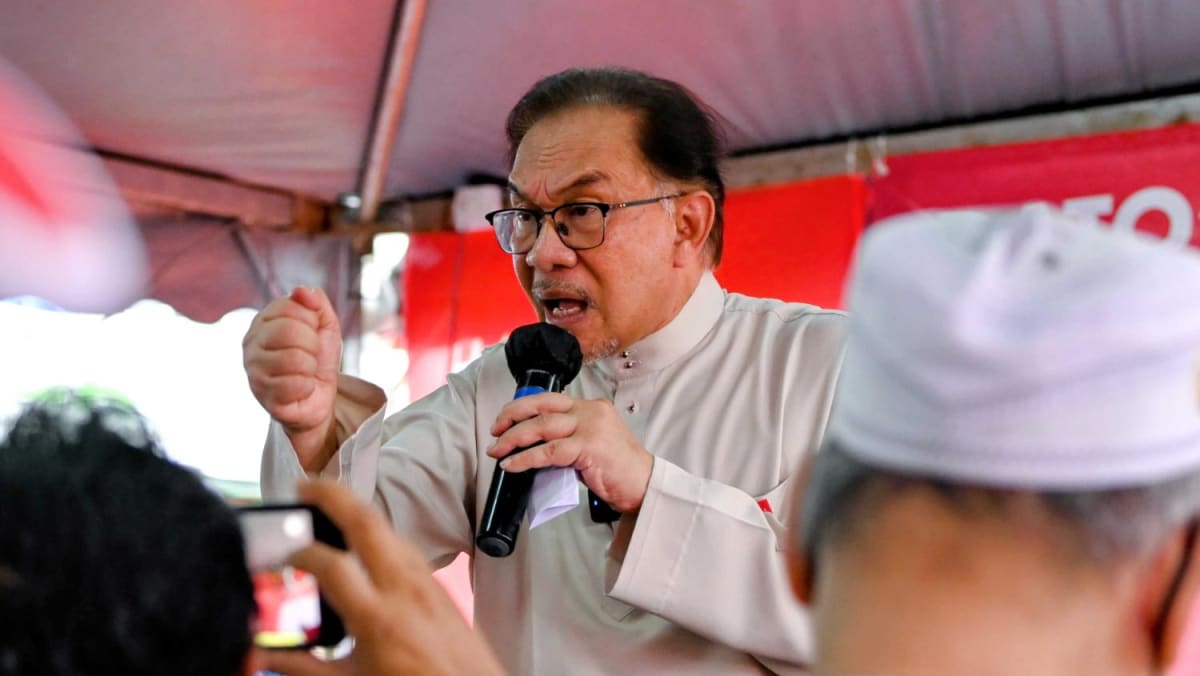 Anwar Ibrahim acusa al personal militar de irregularidades en las votaciones y dice que las ‘trampas’ deben parar