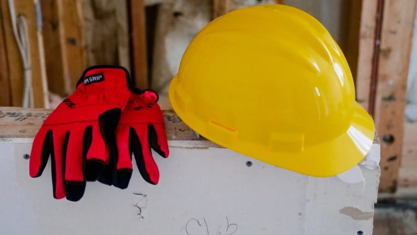 Pekerja hijrahan maut dihempap bahagian kren; kematian ke-27 di tempat kerja dalam 6 bulan Pekerja hijrahan maut dihempap bahagian kren; kematian ke-27 di tempat kerja dalam 6 bulan