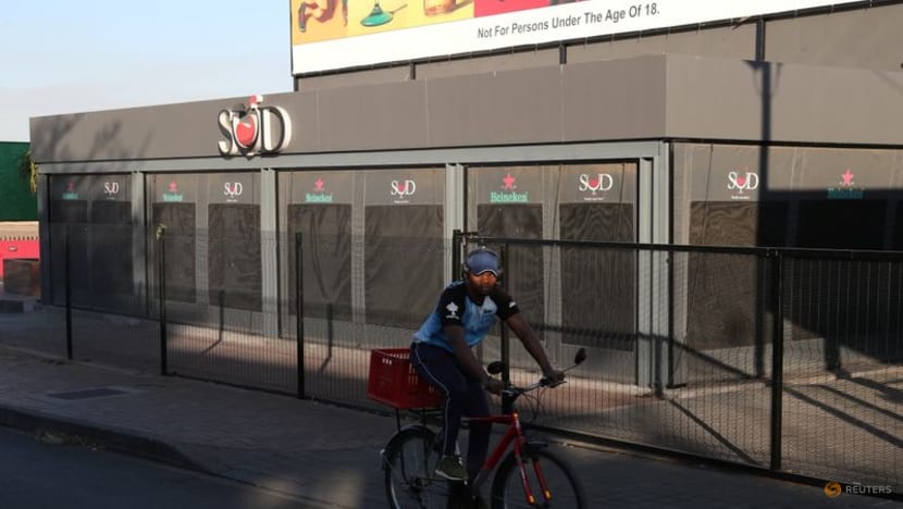 South Africa loosens COVID-19 curbs as third wave eases South Africa loosens COVID-19 curbs as third wave eases