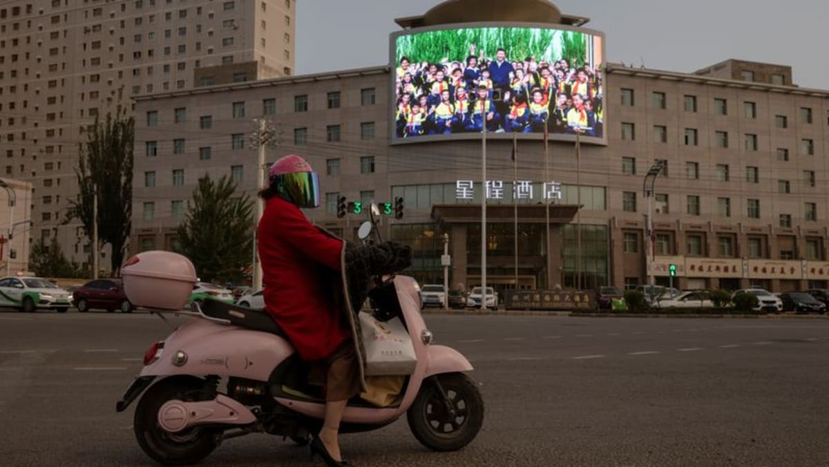Human Rights Watch warns carmakers over China forced labour risk