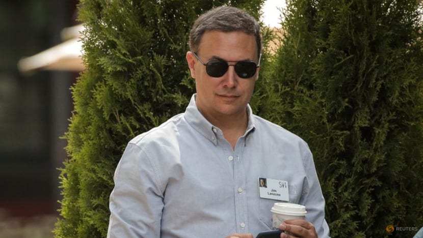 Yahoo names Tinder top boss as CEO Yahoo names Tinder top boss as CEO