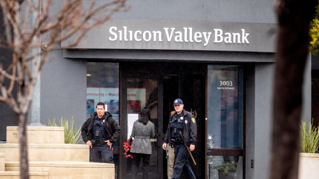 美国硅谷银行突然倒闭 市场担忧会对科技起步公司产生广泛影响