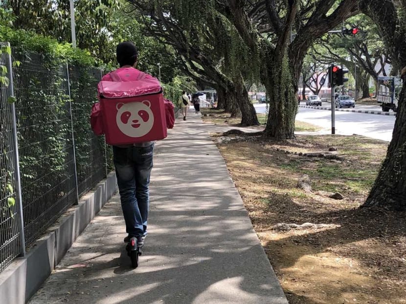 Nearly 2,500 e-scooter delivery riders have so far applied for trade-in grant: LTA Nearly 2,500 e-scooter delivery riders have so far applied for trade-in grant: LTA