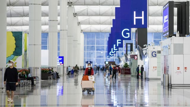 香港禁止150个国家地区航班过境 为期一个月