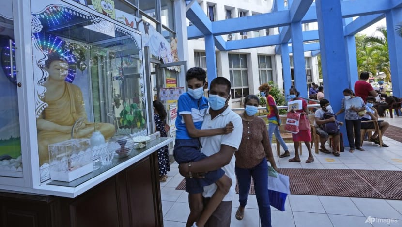 Sri Lanka lifts 6-week virus lockdown amid economic worries