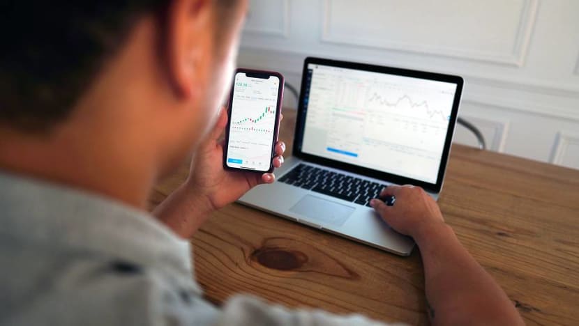 Commentary: Managing personal finances is a minefield when you start 'adulting' Commentary: Managing personal finances is a minefield when you start 'adulting'