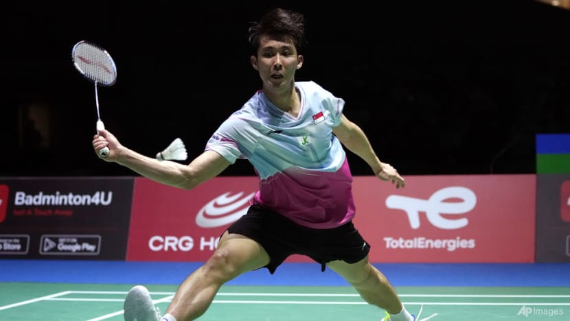 Loh Kean Yew becomes first Singaporean man to reach badminton World Tour Finals