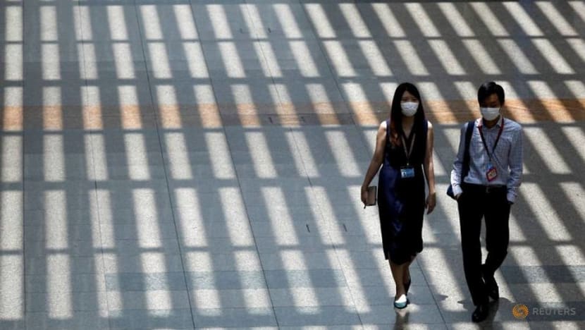 Singapore reports 7 new COVID-19 cases, all imported; food court, gym among places visited by cases while infectious Singapore reports 7 new COVID-19 cases, all imported; food court, gym among places visited by cases while infectious