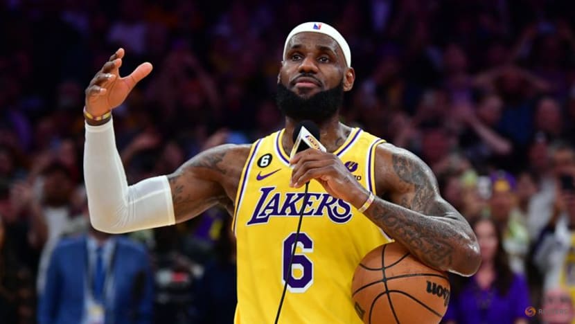 Official Los Angeles Lakers LeBron James 6 All time Scorer