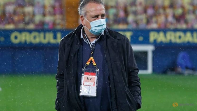 Soccer-Villarreal president Roig to miss Europa League final Soccer-Villarreal president Roig to miss Europa League final