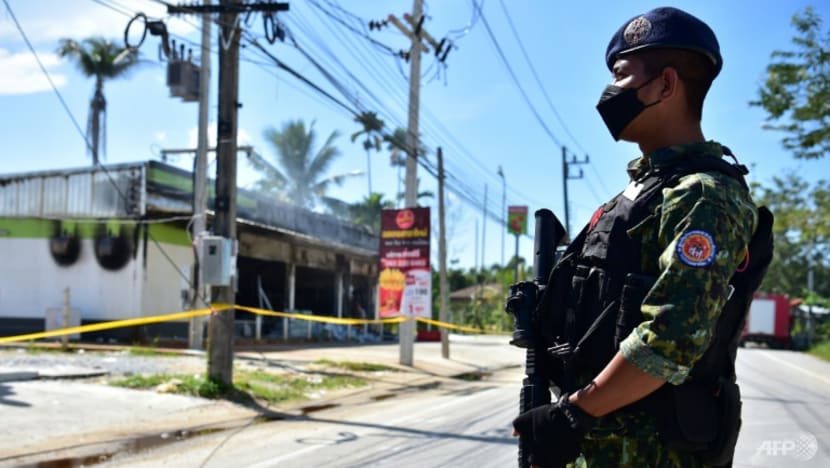 Multiple blasts, arson attacks hit restive Thai south Multiple blasts, arson attacks hit restive Thai south