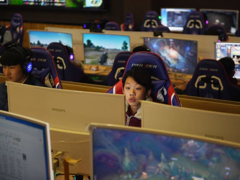 A student using a computer in an e-sports class at the Lanxiang technical school in Jinan, in China's eastern Shandong province on Jan 29, 2018. A student using a computer in an e-sports class at the Lanxiang technical school in Jinan, in China's eastern Shandong province on Jan 29, 2018.