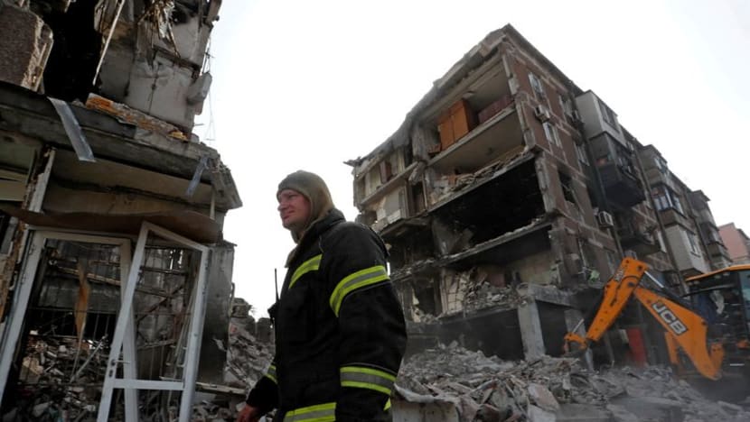 Ukraine seeks Mariupol evacuation talks after surrender-or-die ultimatum expires 3