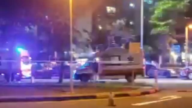 裕廊西深夜车祸 司机涉酒驾被捕连同另两人被送院