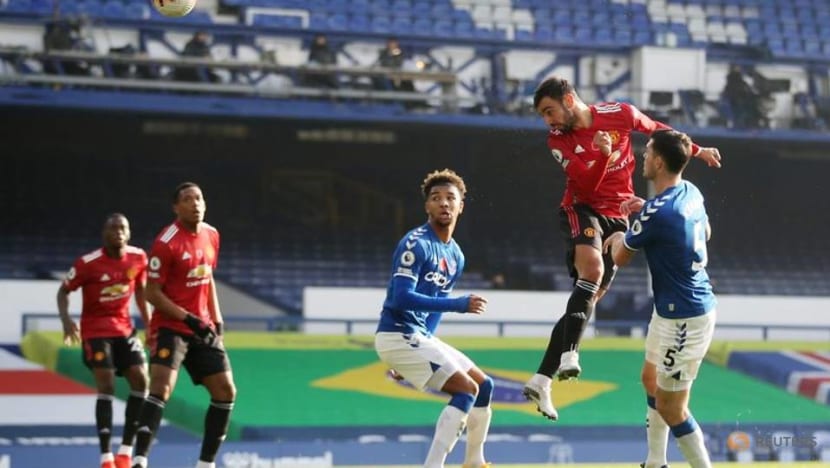 United ease pressure on Solskjaer with win at Everton United ease pressure on Solskjaer with win at Everton