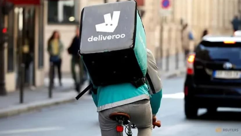Deliveroo tawar saham S$92.8 juta kepada pelanggan; lancar dana bagi pekerja