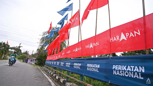 Malaysia GE15: Coalitions locked in negotiations as PH and PN seek parliamentary majority