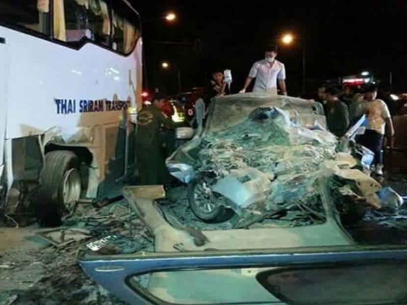 Four killed in pickup-tourist bus crash in Thailand