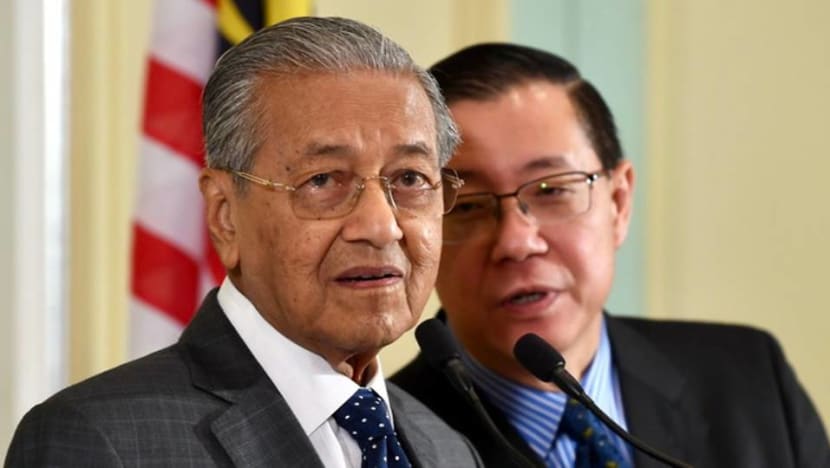 Mahathir Refused To Commit To Pakatan Harapan Manifesto After Resignation Says Dap Cna