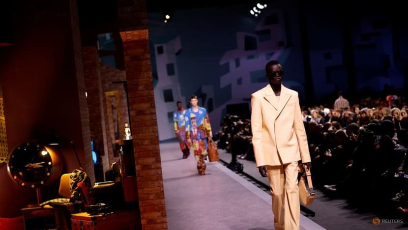 Stream ROSALIA - Louis Vuitton Men's Fall - Winter 2023 Fashion