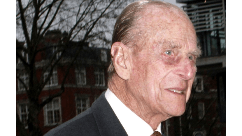 Prince Philip surrenders his driving licence Prince Philip surrenders his driving licence