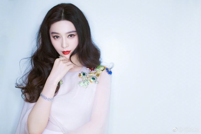 Fan Bingbing Reportedly Gambled Away $16 Mil In 3 Days Amid Tax Evasion Probe
