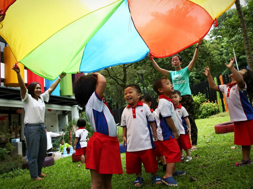 KidStart programme for low-income families to benefit 5,000 more children in next 3 years: Desmond Lee KidStart programme for low-income families to benefit 5,000 more children in next 3 years: Desmond Lee