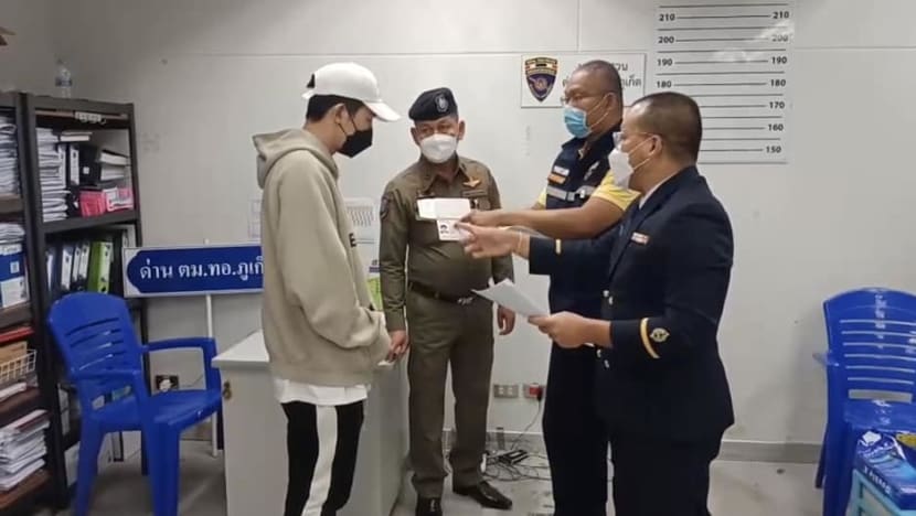 Singaporean suspected of Thai forex trading scam arrested in Phuket Singaporean suspected of Thai forex trading scam arrested in Phuket